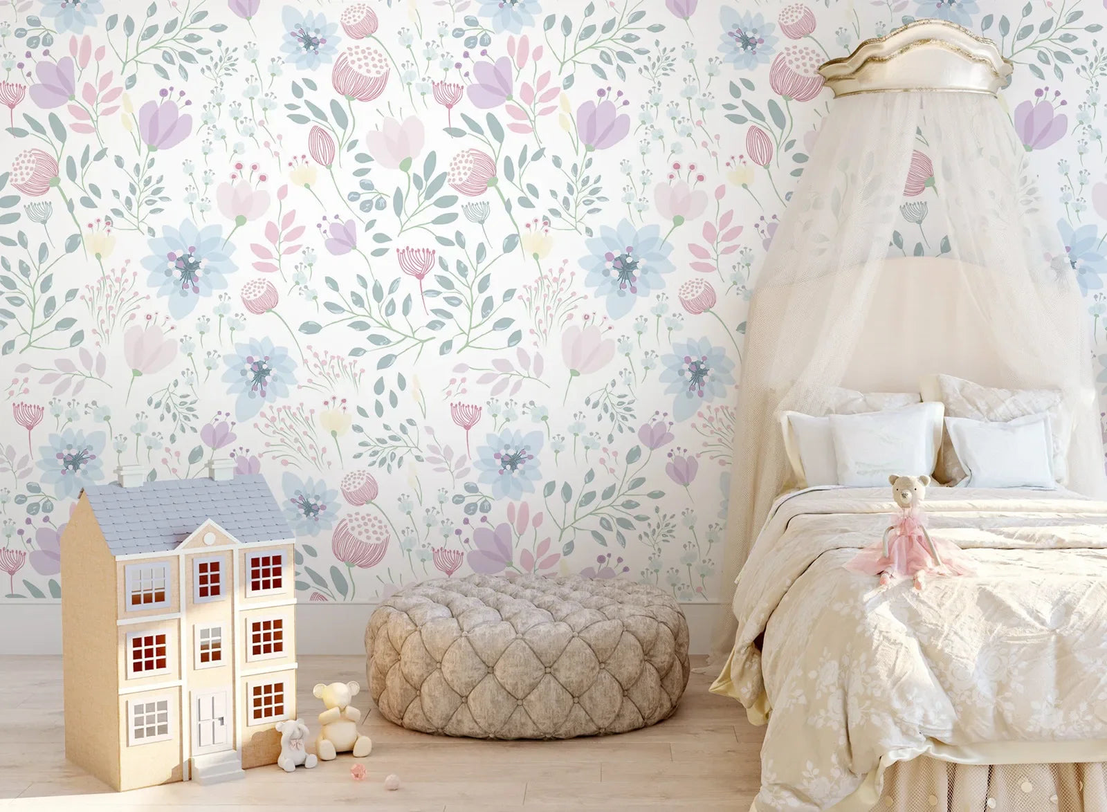 Canopy bed with white linens and crown in Bloemen Behang Kinderkamer setting